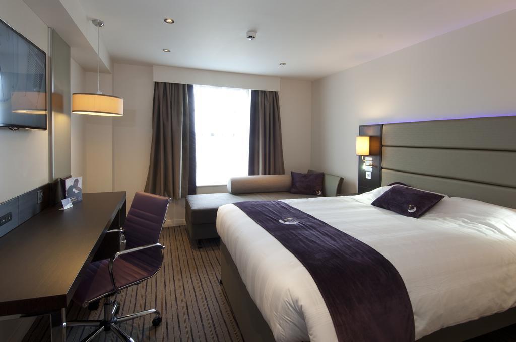 Premier Inn Birmingham City Centre Bridge Street 外观 照片