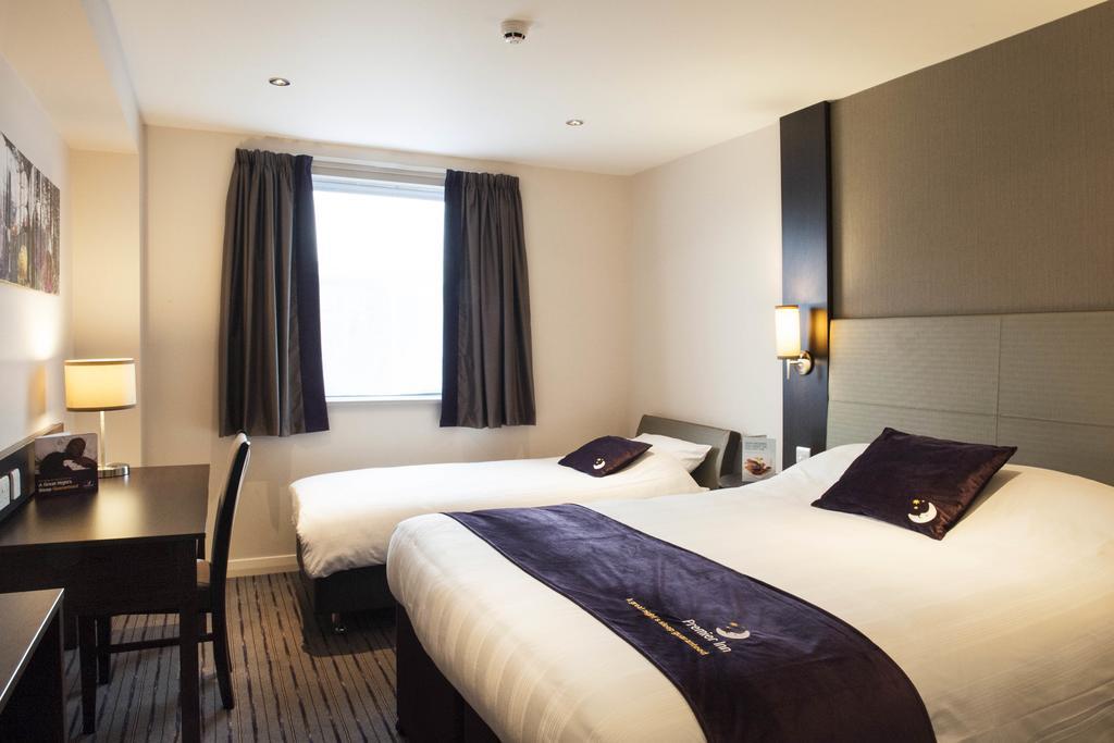 Premier Inn Birmingham City Centre Bridge Street 外观 照片